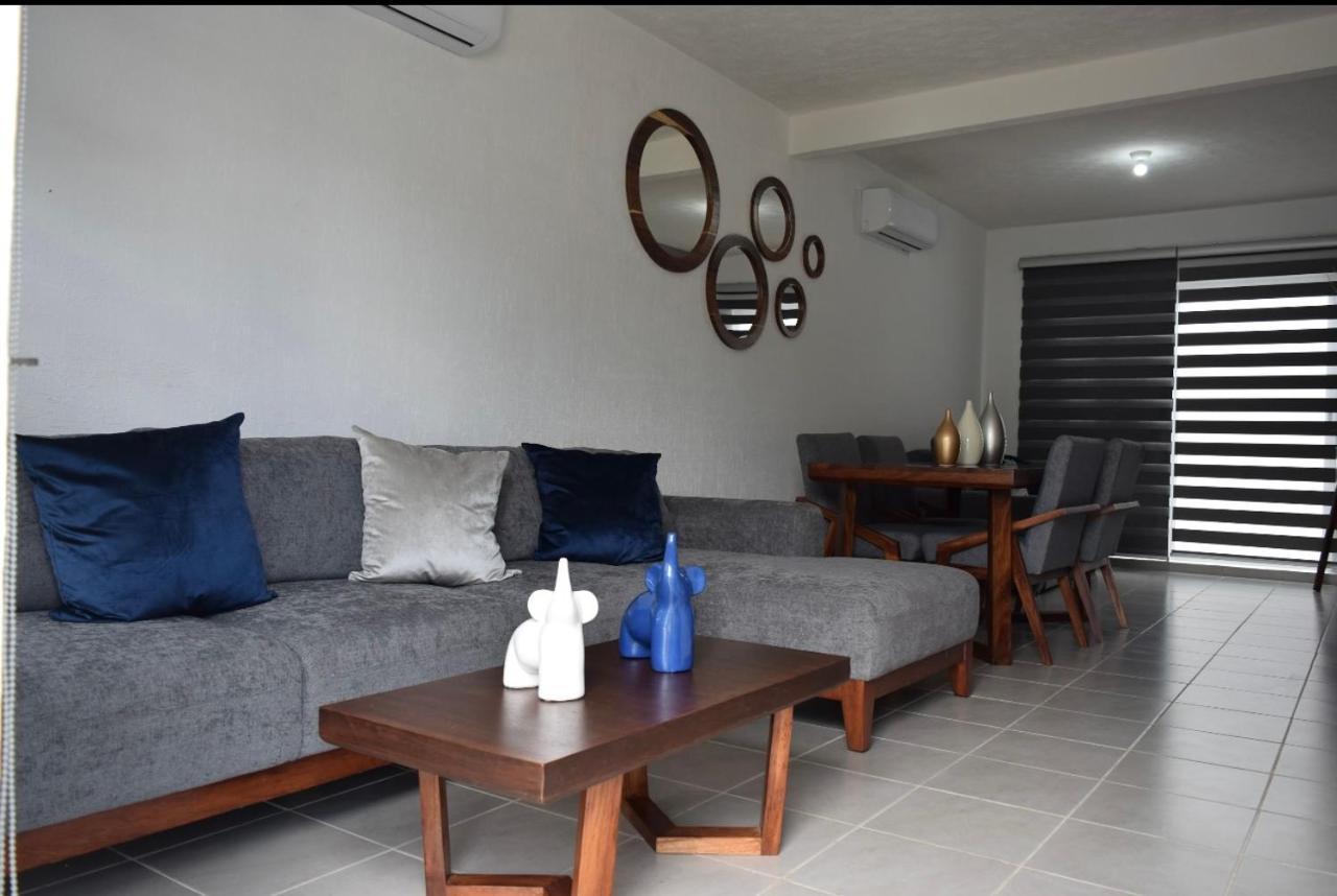 Casa Lantana Villa Плая дел Кармен Екстериор снимка